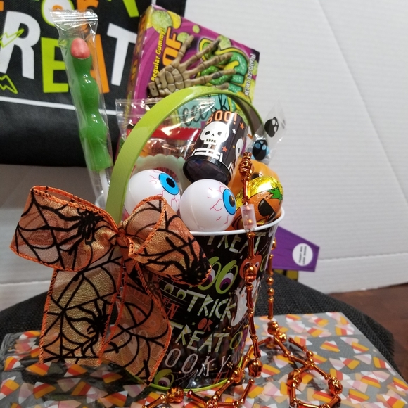Cute Halloween Spooky Gift Basket - Picture 3 of 6